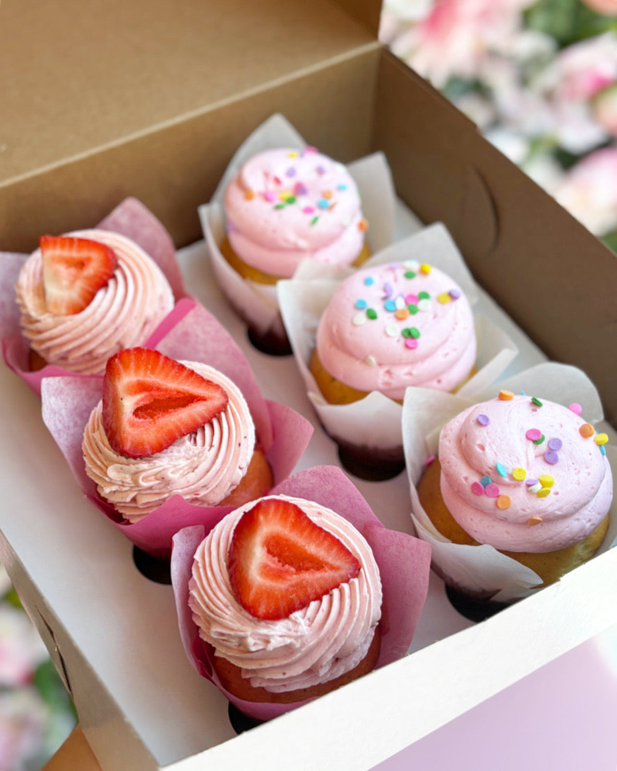 Weekly Flavor Mix Half Dozen Cupcakes