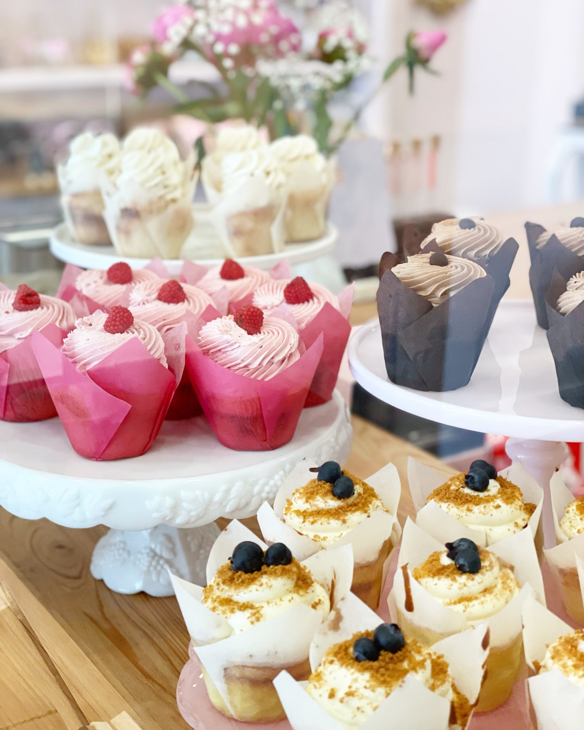 Weekly Flavor Mix Half Dozen Cupcakes