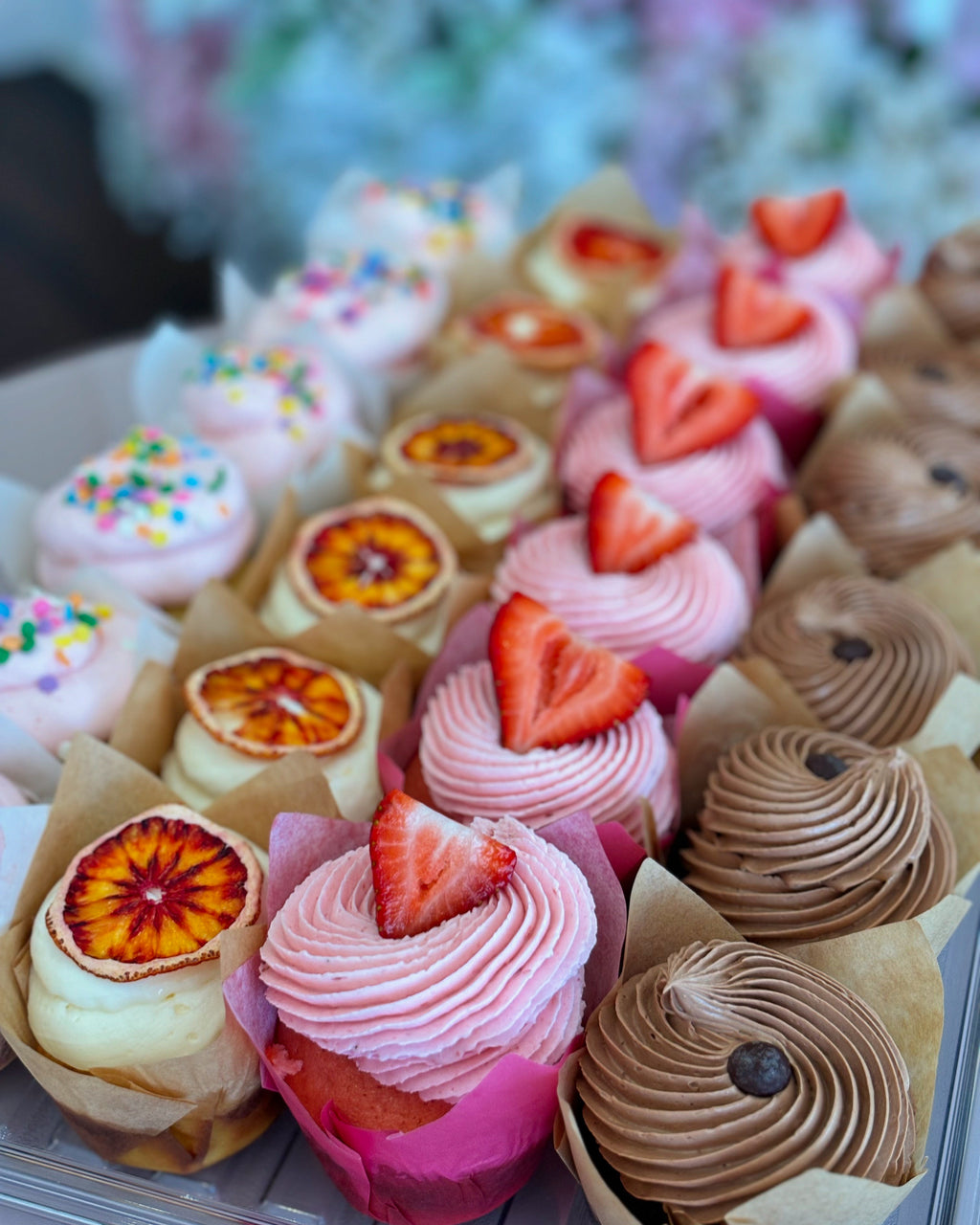 Weekly Flavor Mix Half Dozen Cupcakes