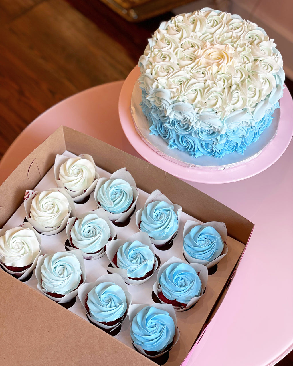 Rosette Cake